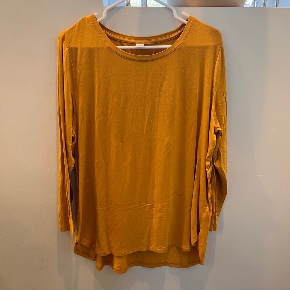 Old Navy luxe long-sleeved tee